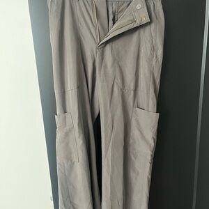 Old Navy Women’s Taupe Cargo Pants